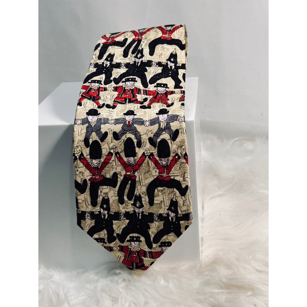 Millennium London Mens Silk Tie British Royal Guard Beefeater Bobby Novelty Gold